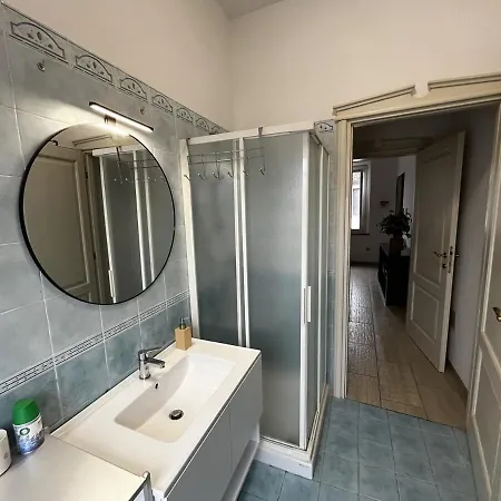 Easy 2 - A 2 Passi Dal Centro פררה